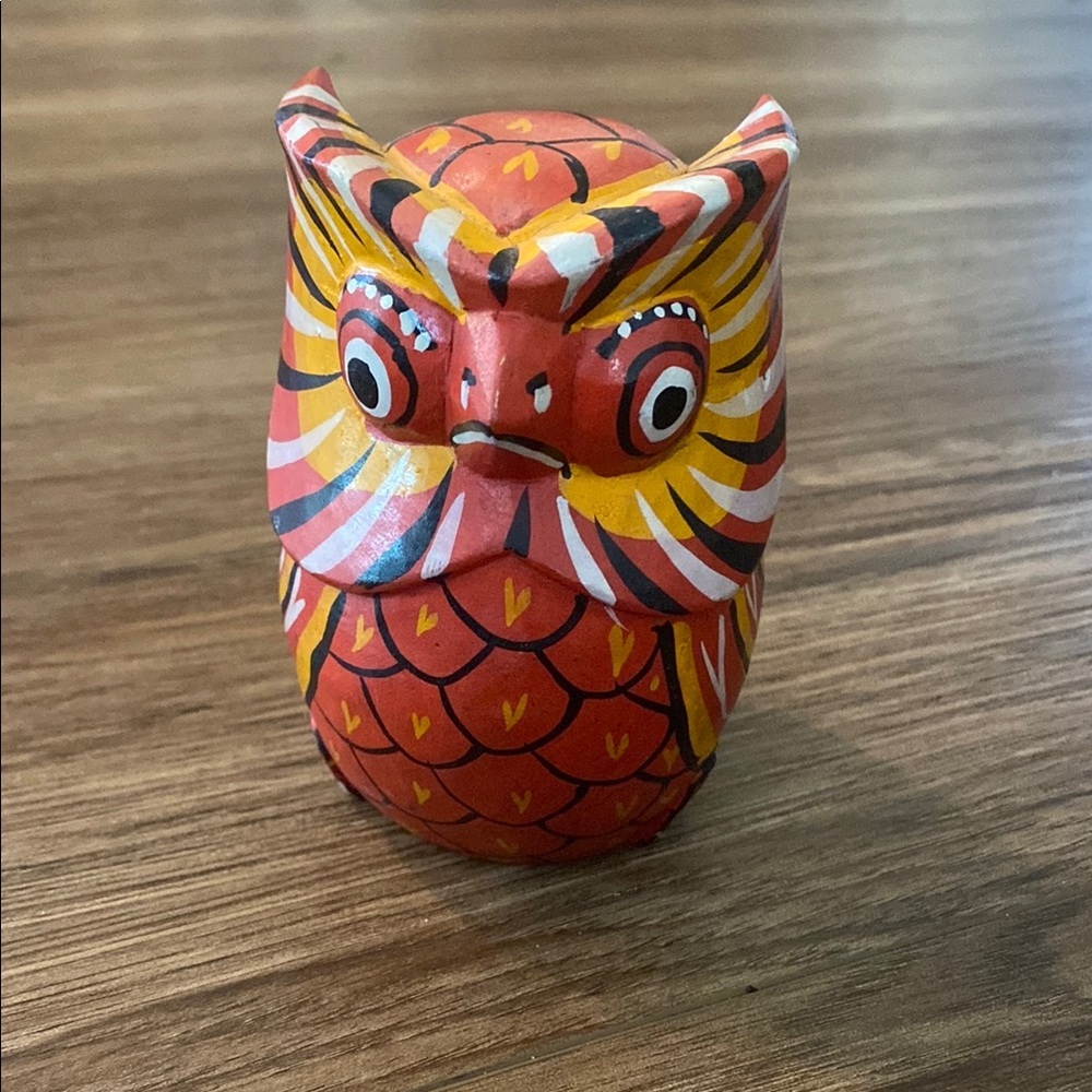 Vintage hand carved & painted folk art wood owl. Grumpy face 80’s boho retro